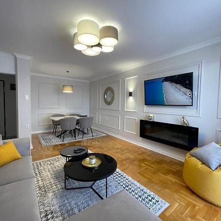 Penny Stan Na Dan Apartment บิเยลยินา ภายนอก รูปภาพ