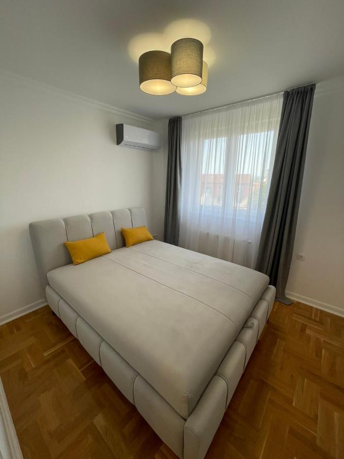 Penny Stan Na Dan Apartment บิเยลยินา ภายนอก รูปภาพ