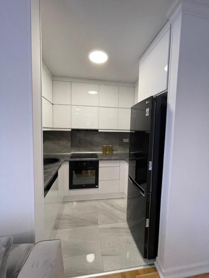 Penny Stan Na Dan Apartment บิเยลยินา ภายนอก รูปภาพ